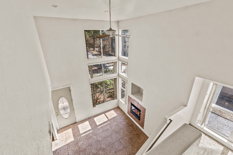 1378 E Hatcher Dr - Photo 3 of 20