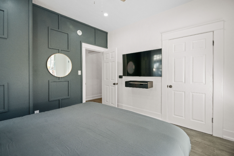 2009 W Dekle Ave #2 - Photo 2 of 14