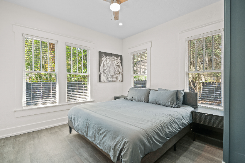 2009 W Dekle Ave #2 - Photo 3 of 14