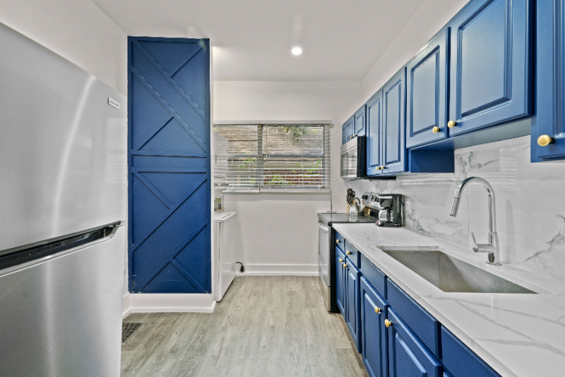 2009 W Dekle Ave #2 - Photo 5 of 14