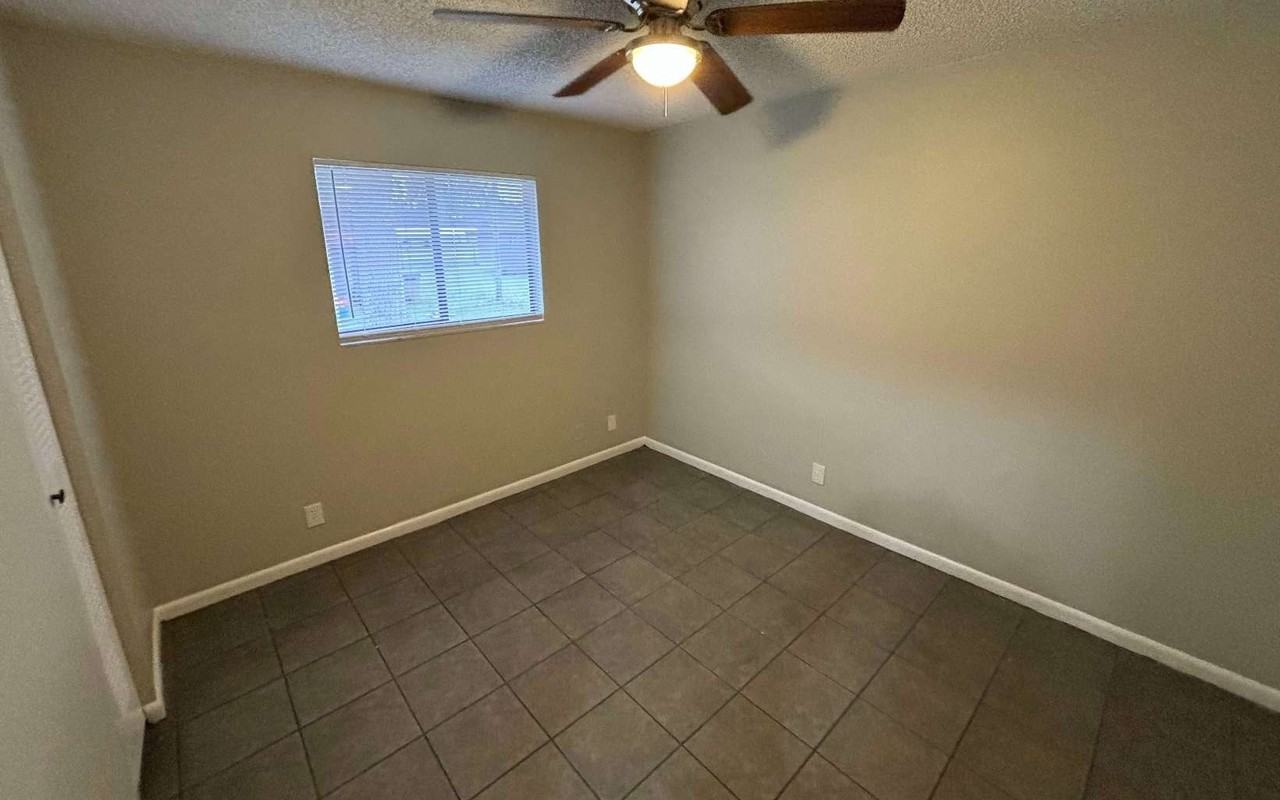 3855 NW HUNTSBORO 103 - Photo 6 of 11