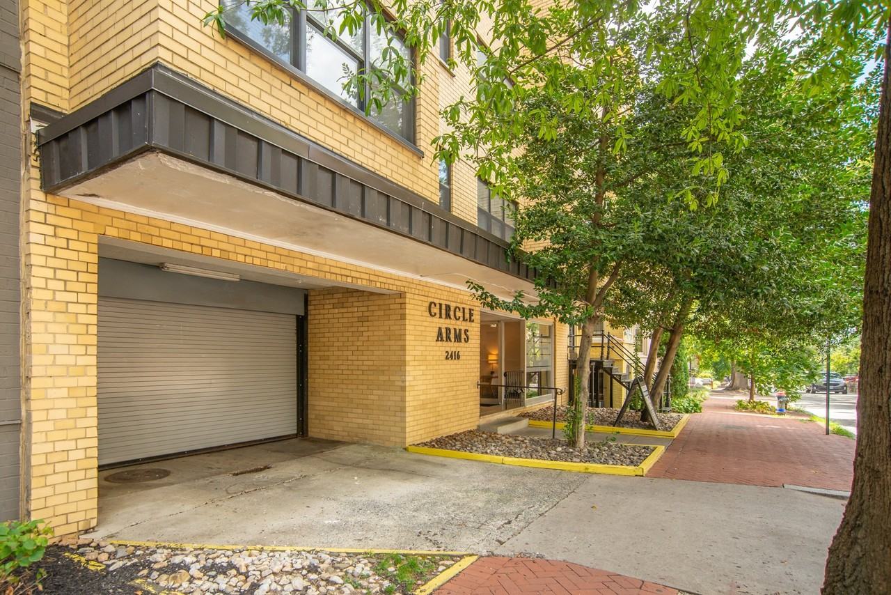 Circle Arms Apartments - Photo 2 of 37