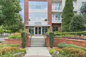 featured image of 2399 Parkland Dr Ne