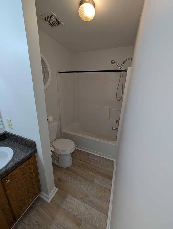 Margaret Pl Nw - Photo 2 of 15