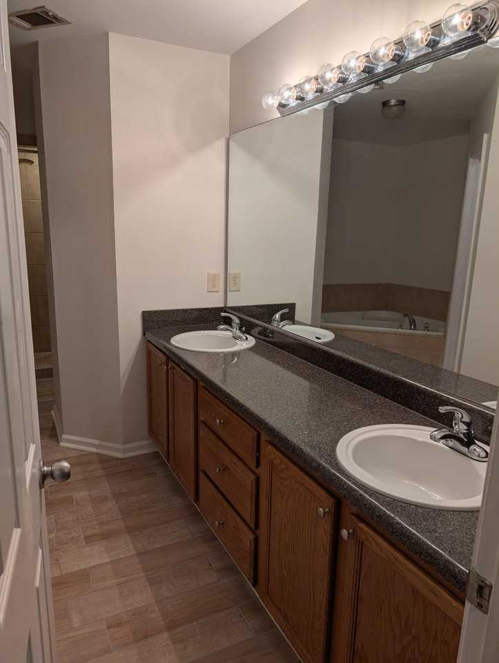 Margaret Pl Nw - Photo 5 of 15