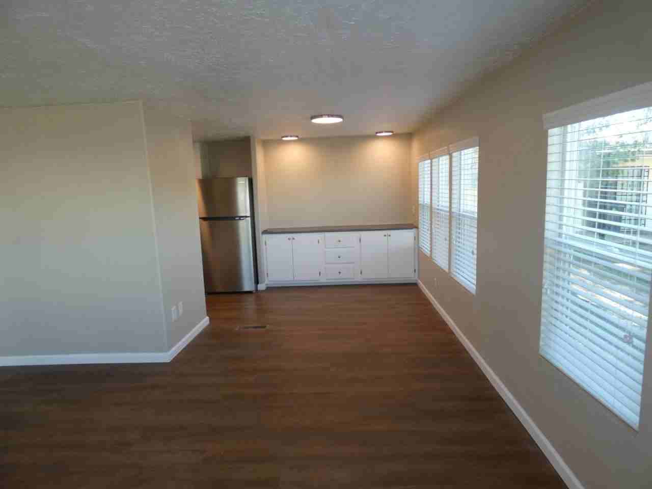 6110 North Orange Tree Lane - Photo 3 of 5