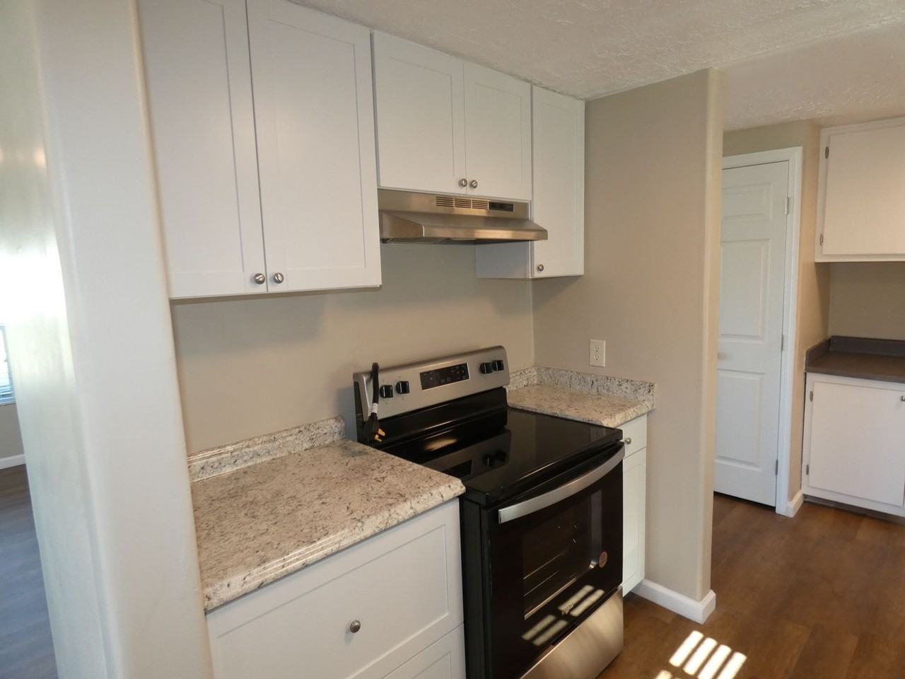 6110 North Orange Tree Lane - Photo 2 of 5