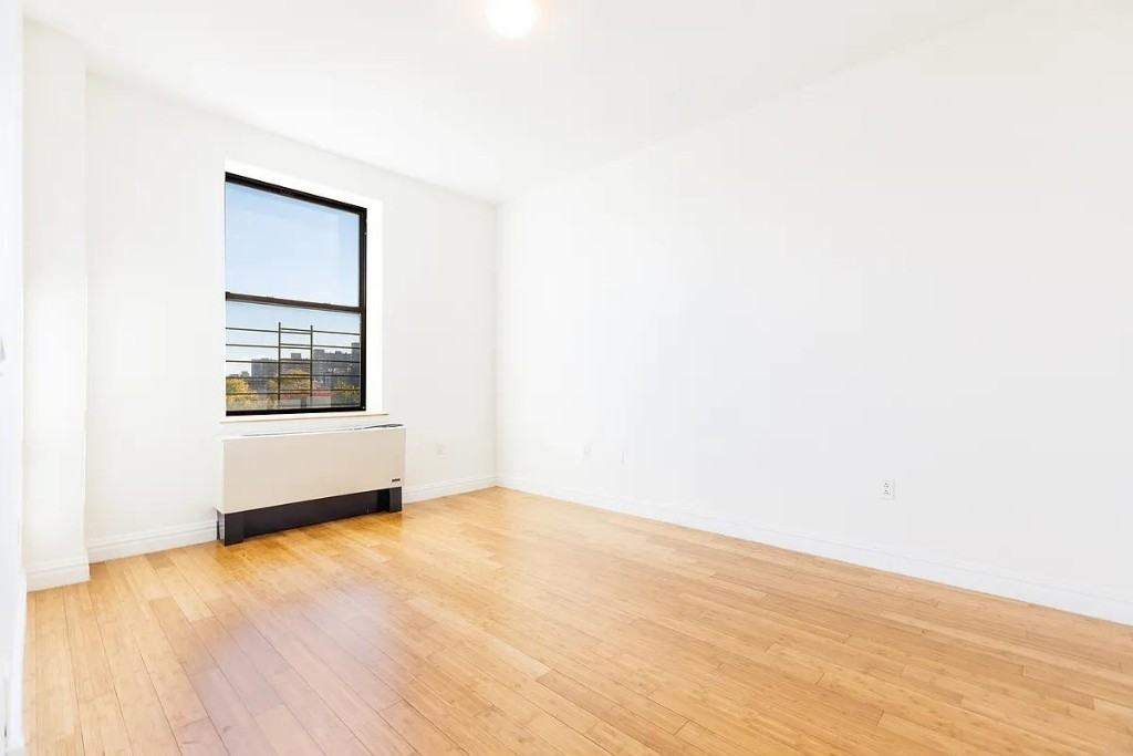 Clermont Ave 4H, New York, NY 11205 2 Bedroom Apartment for 4,579
