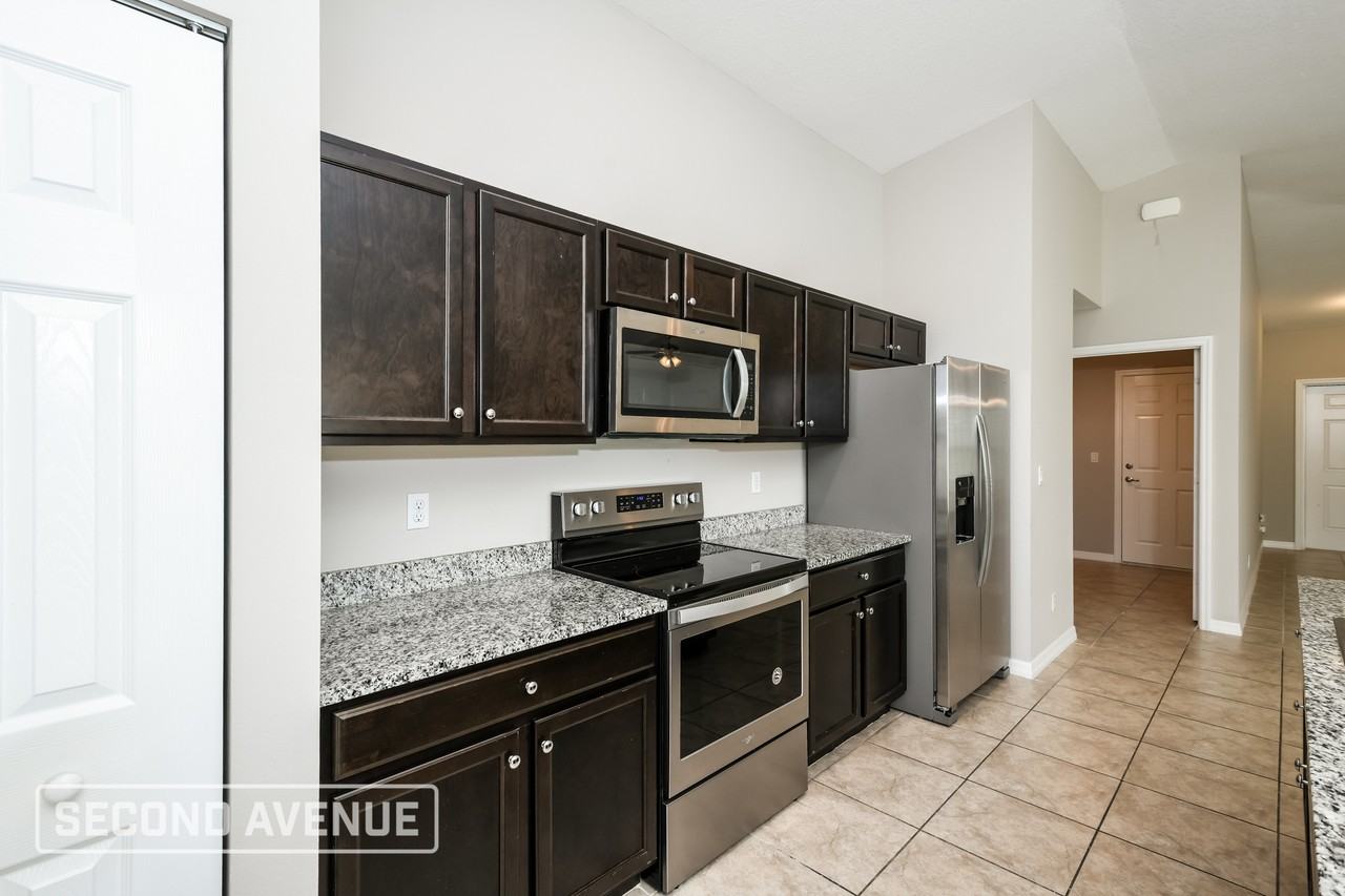 1655 Painter St Se - Photo 7 of 27