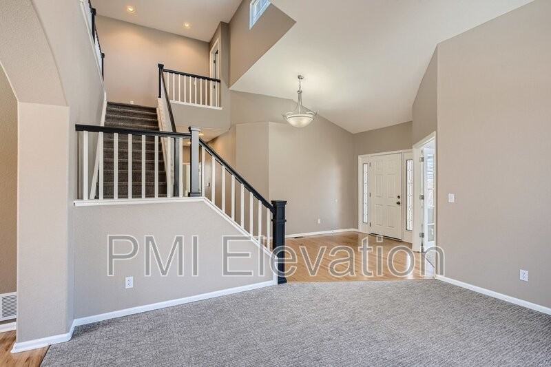10096 Meadowbriar Ln - Photo 3 of 23