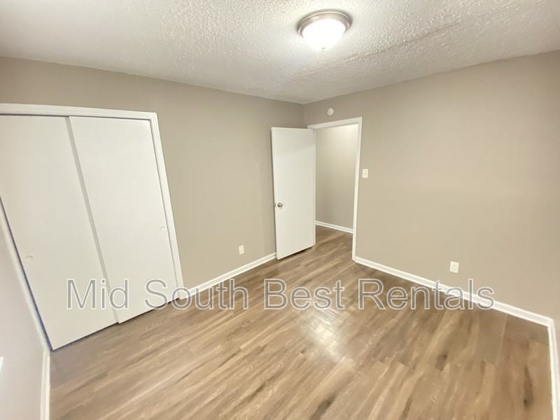 1935 Warner Ave - Photo 4 of 10