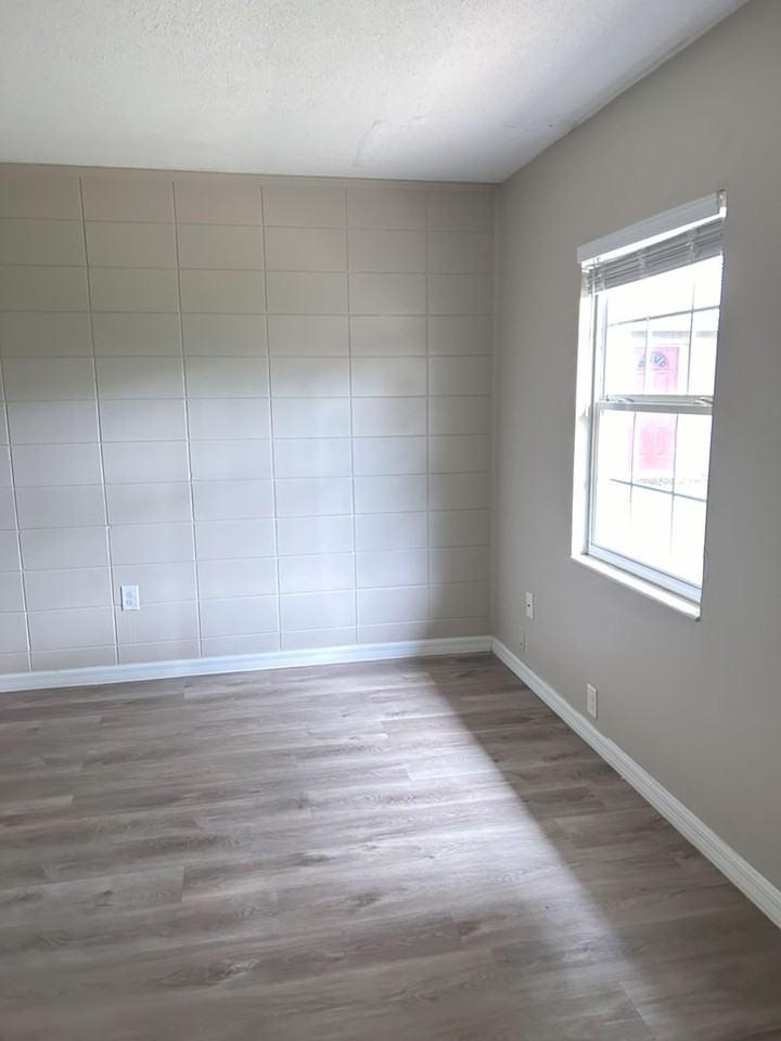 DSP 345 N Dewey - Photo 7 of 18