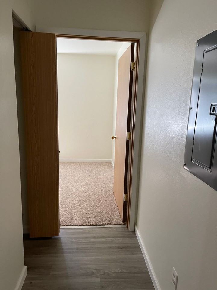 Maplewood - Photo 6 of 30