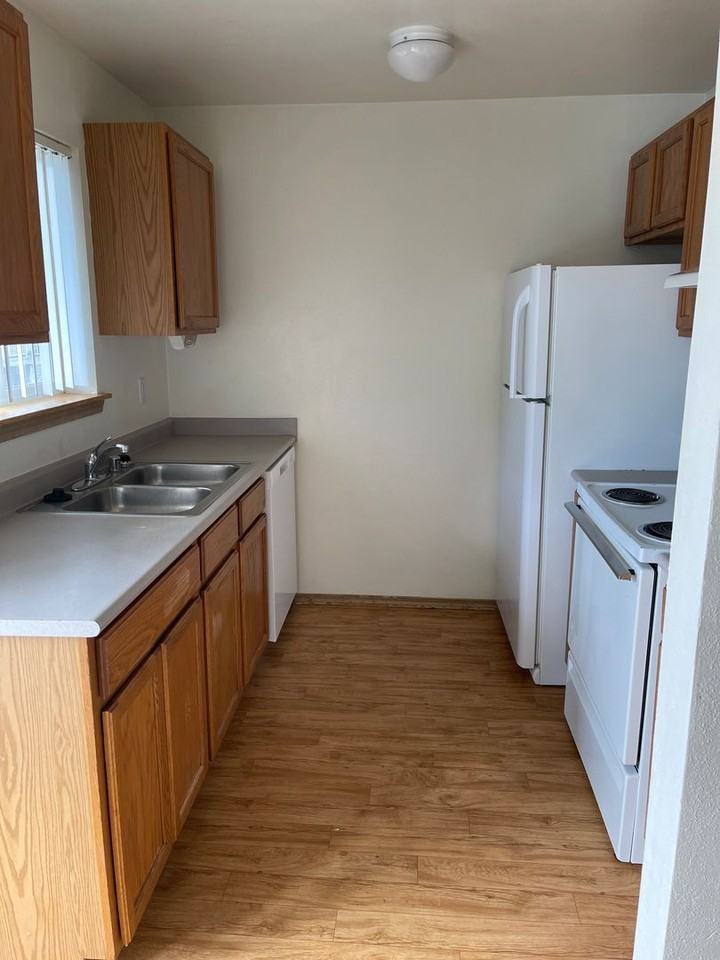 Maplewood - Photo 2 of 12