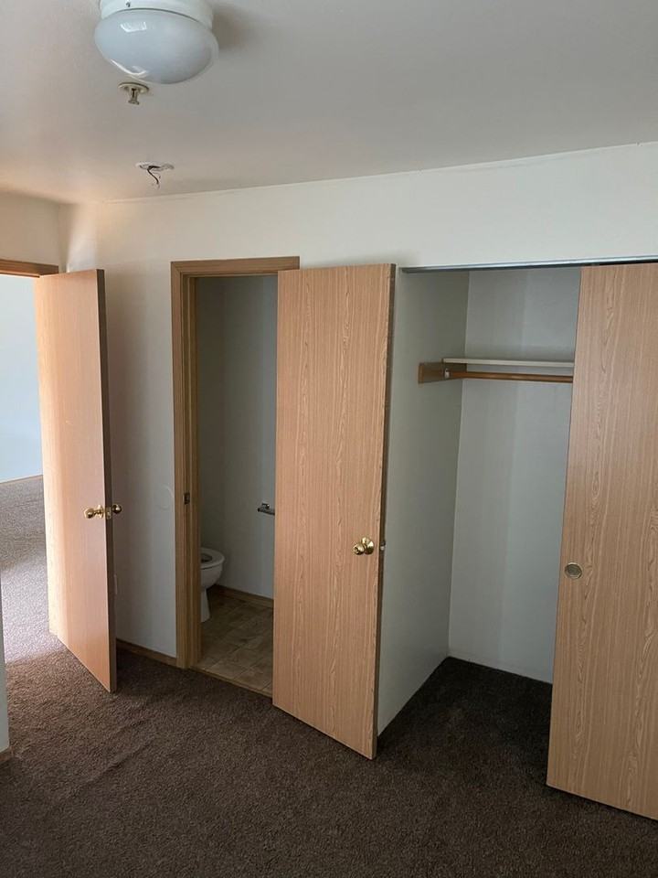 Maplewood - Photo 6 of 12