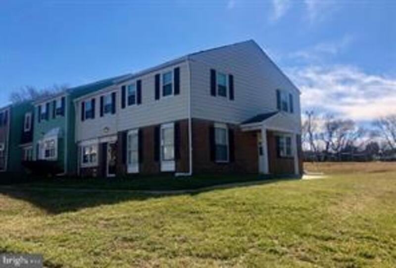 6410 Lamplighter Rdg - Photo 2 of 11