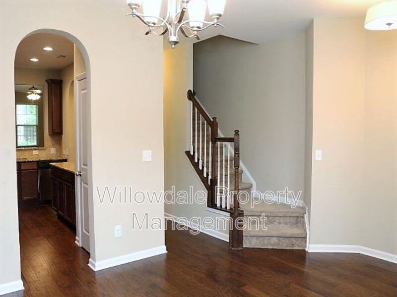 702 Wickham Ridge Rd - Photo 3 of 25