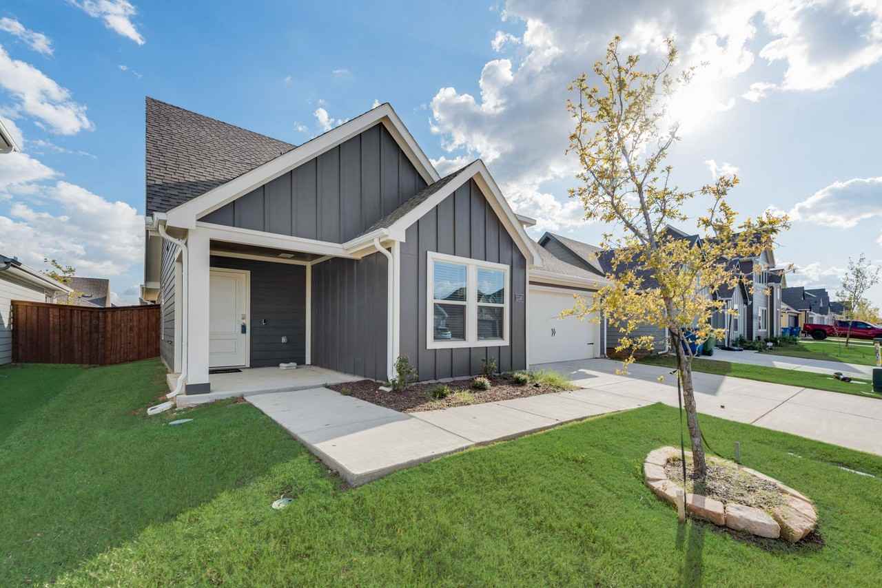 13140 Sanctuary Dr - Photo 4 of 32