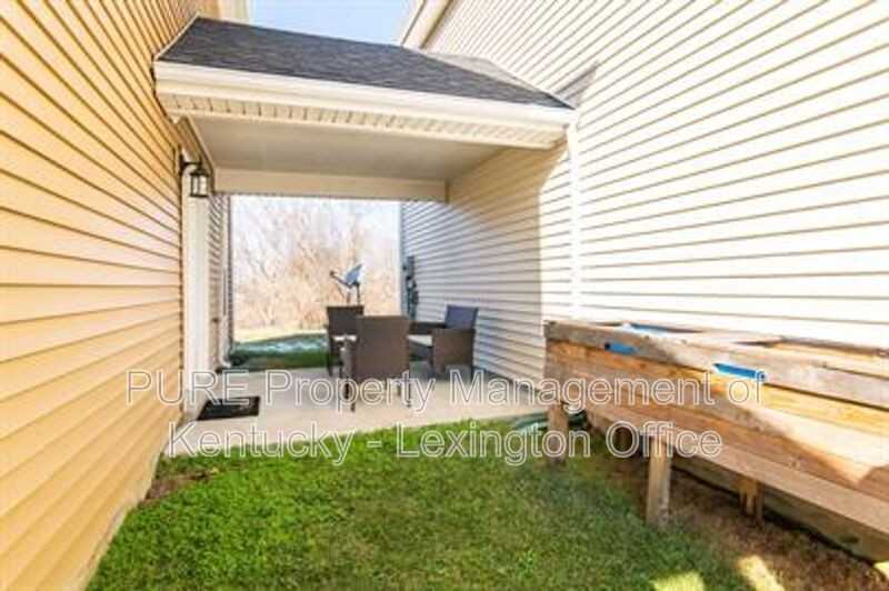 3571 Arbor Dr - Photo 3 of 21