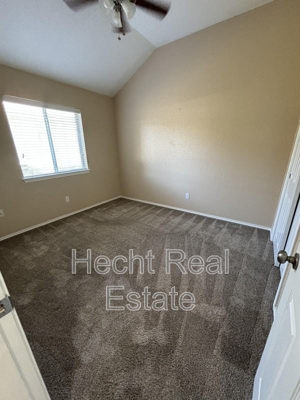 1707 Greening Way - Photo 5 of 14