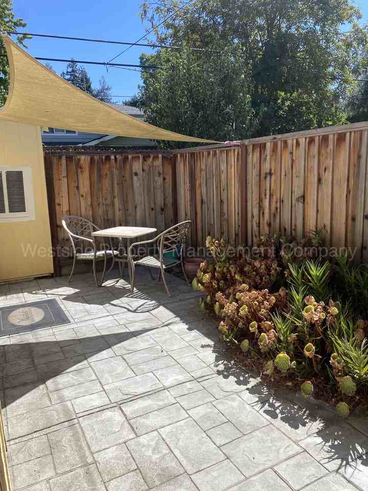 1062 South Genevieve Lane - Photo 2 of 15