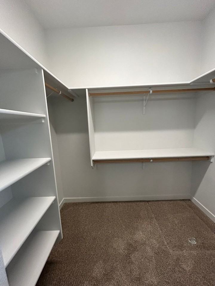 7052 S Catfish Creek Ave - Photo 5 of 30