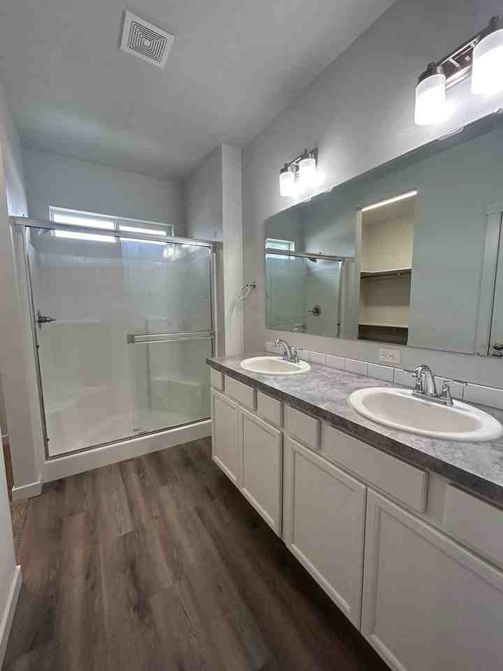 7052 S Catfish Creek Ave - Photo 6 of 30