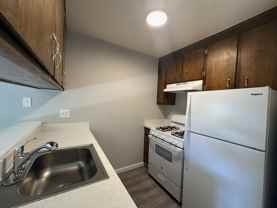 330 W Acacia Street - Photo 1 of 1