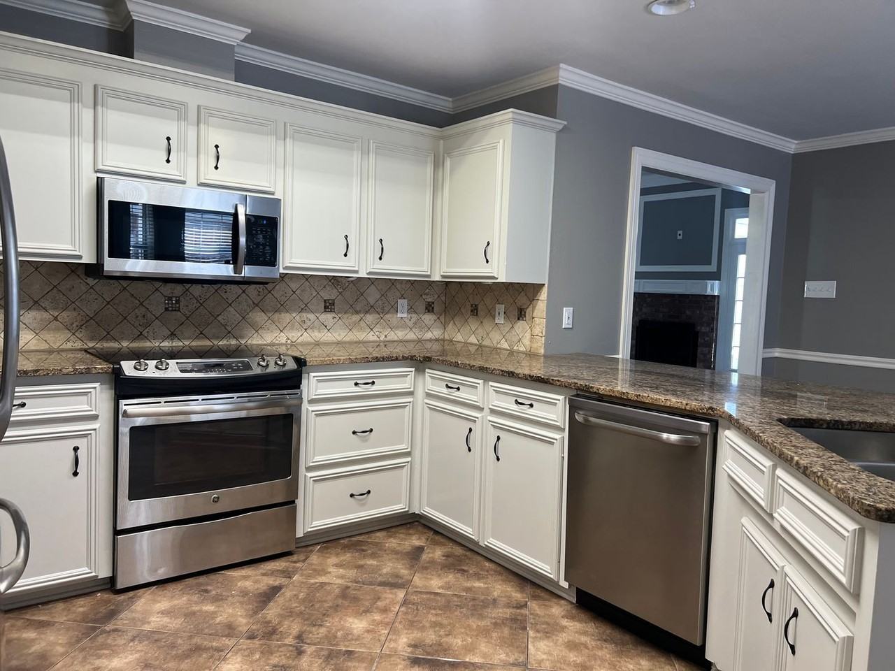 106 Hanging Moss Dr - Photo 4 of 30