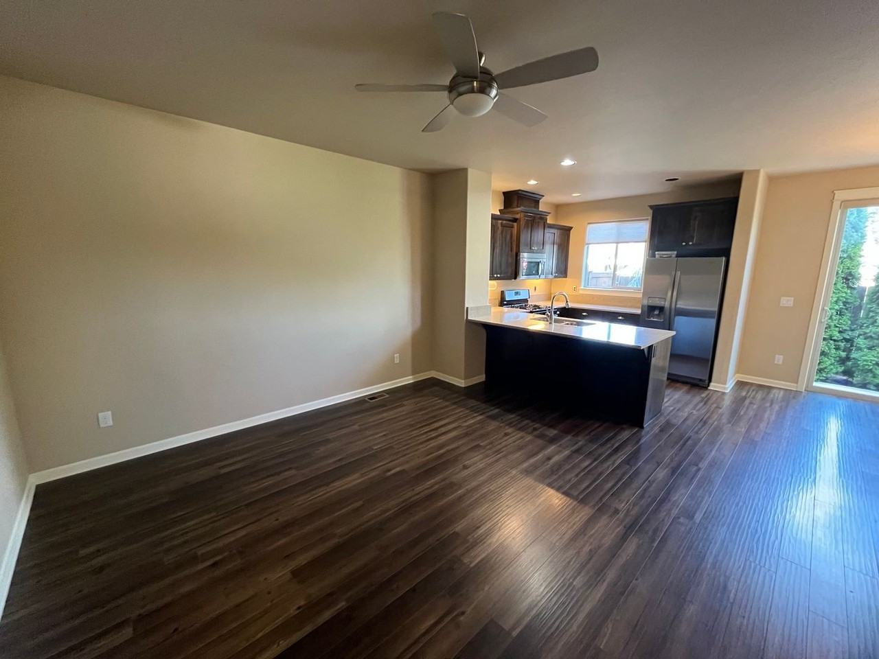 20790 Ne Comet Ln - Photo 3 of 20