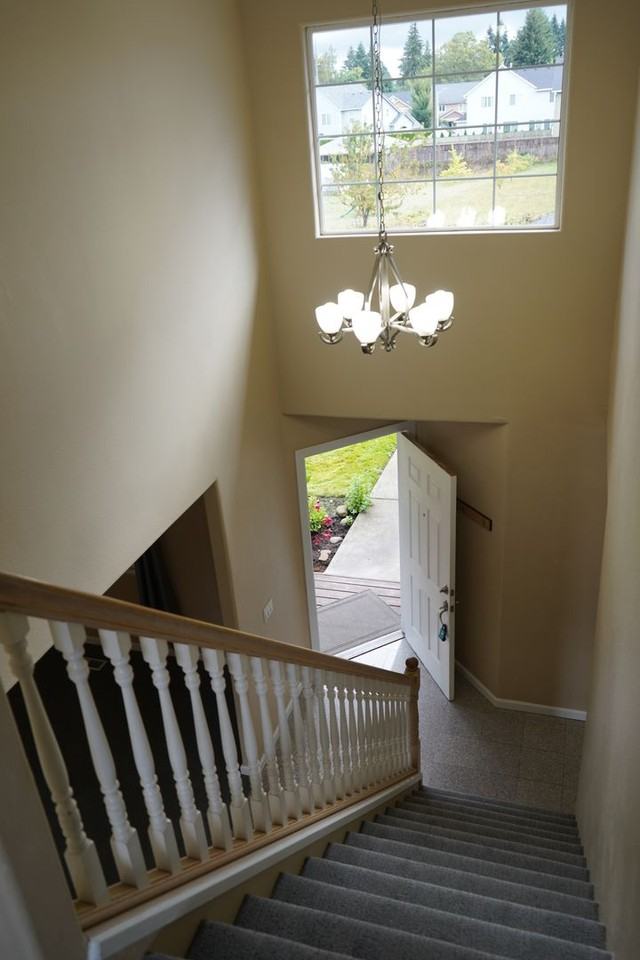 5712 Northeast 64th Avenue - Photo 4 of 27