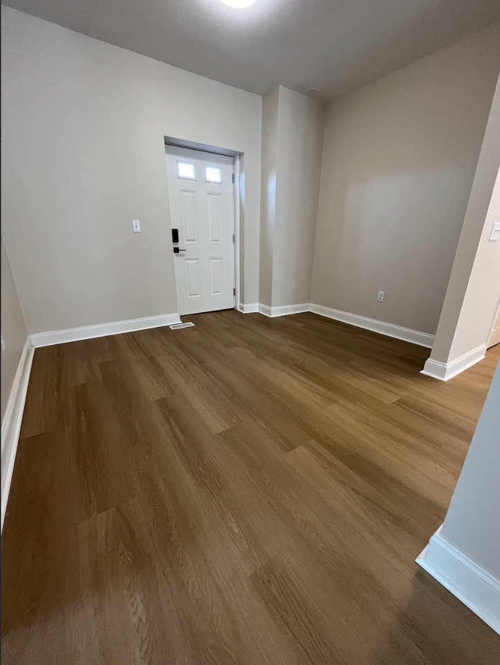 1920 Niagara Street - Photo 7 of 16