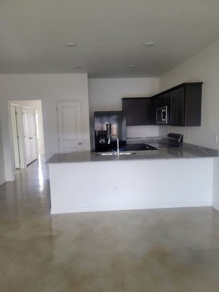 1265 Lehmann - Photo 2 of 21