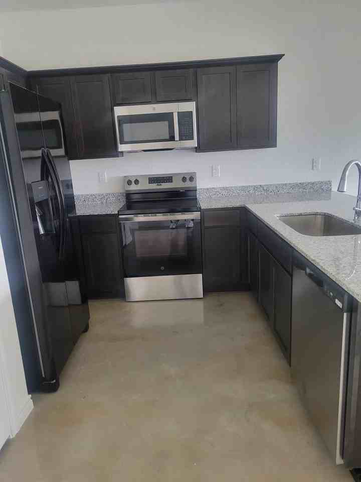 1265 Lehmann - Photo 4 of 21