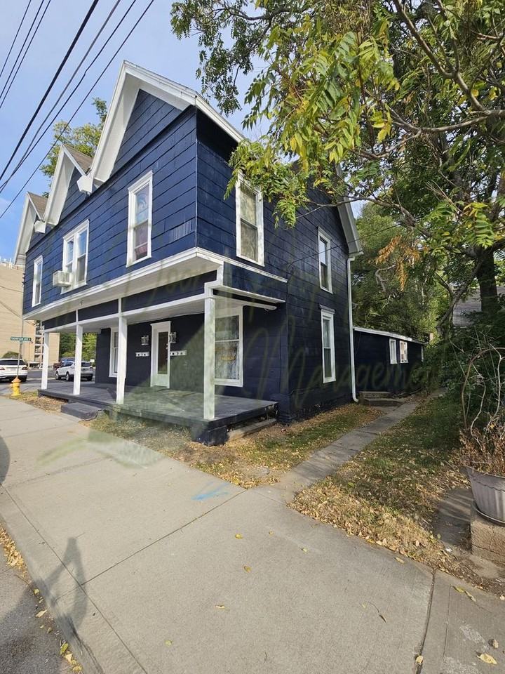 220 W Excelsior Springs Street - Photo 3 of 18