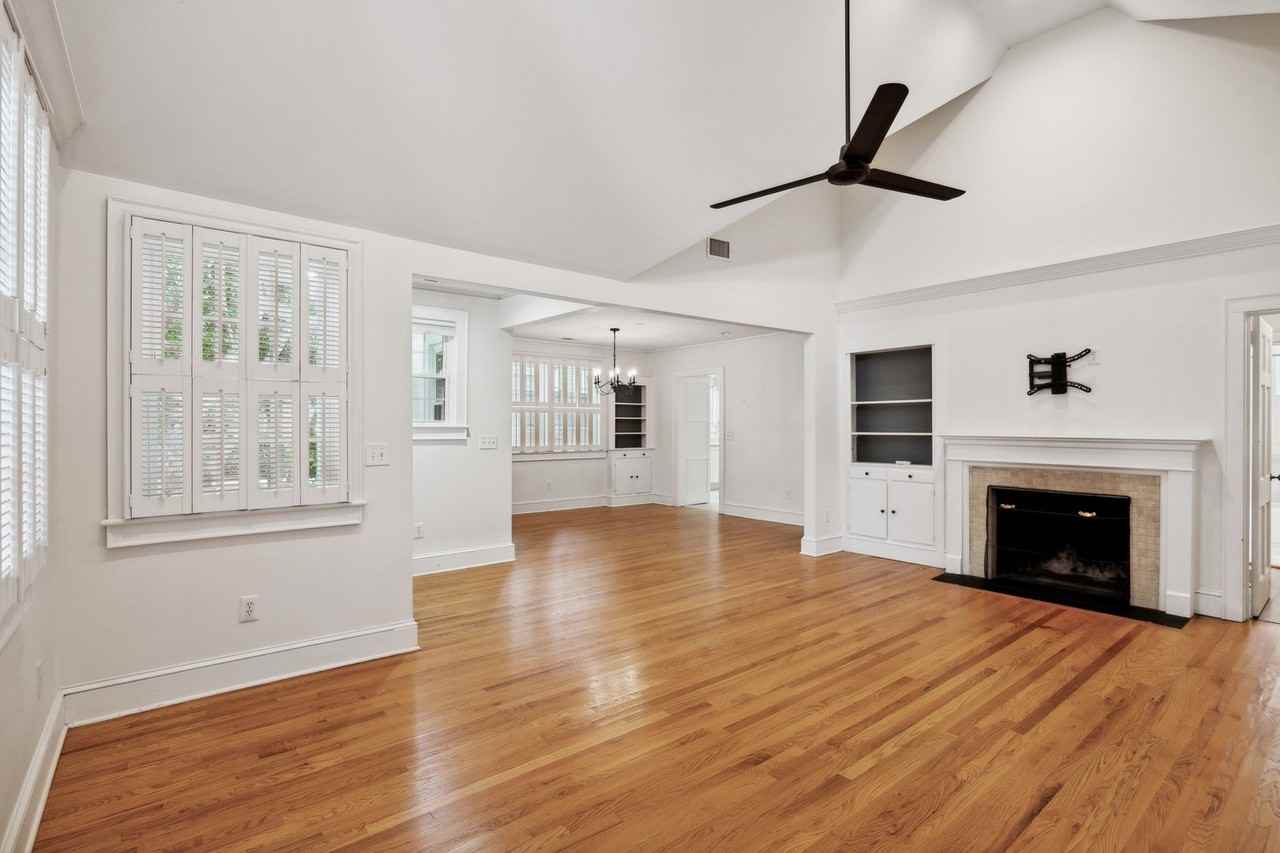 123 Conestee Ave - Photo 2 of 16