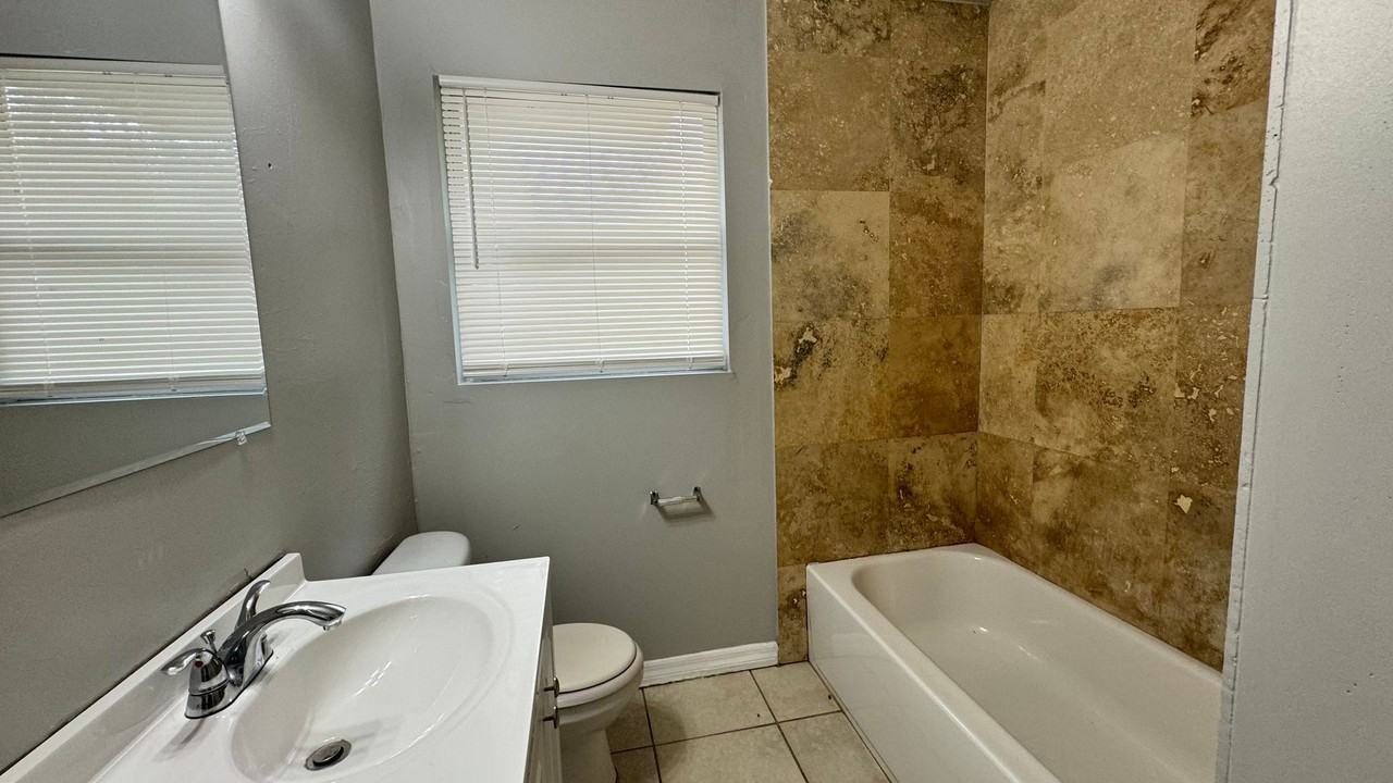 6947 Clovis Rd - Photo 7 of 13