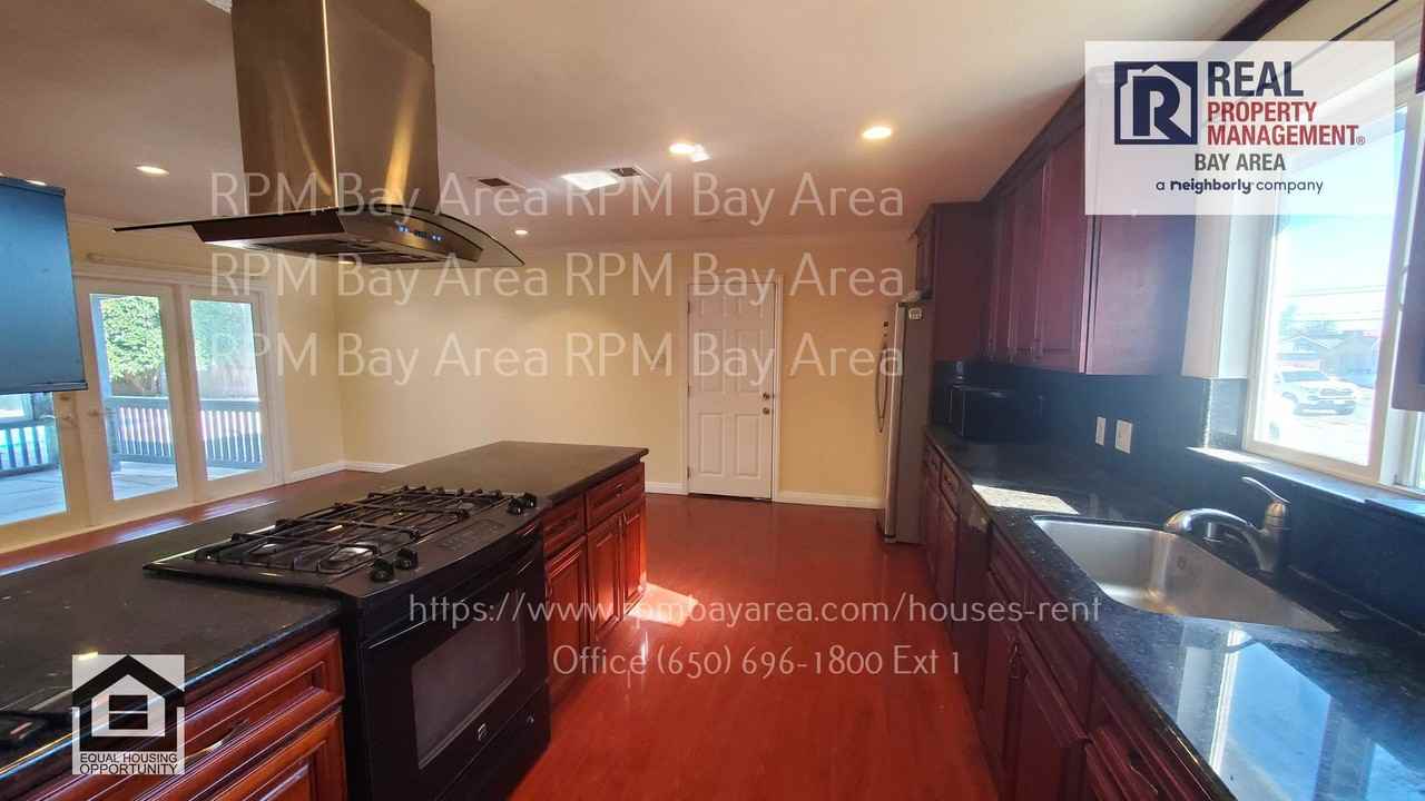 1403 San Tomas Aquino Rd - Photo 3 of 10