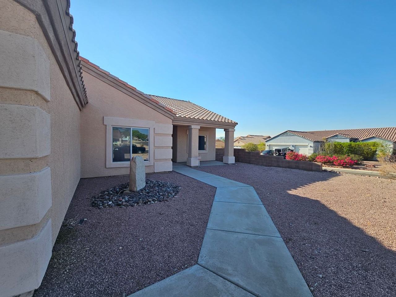 2642 Sanctuary Dr - Photo 4 of 37