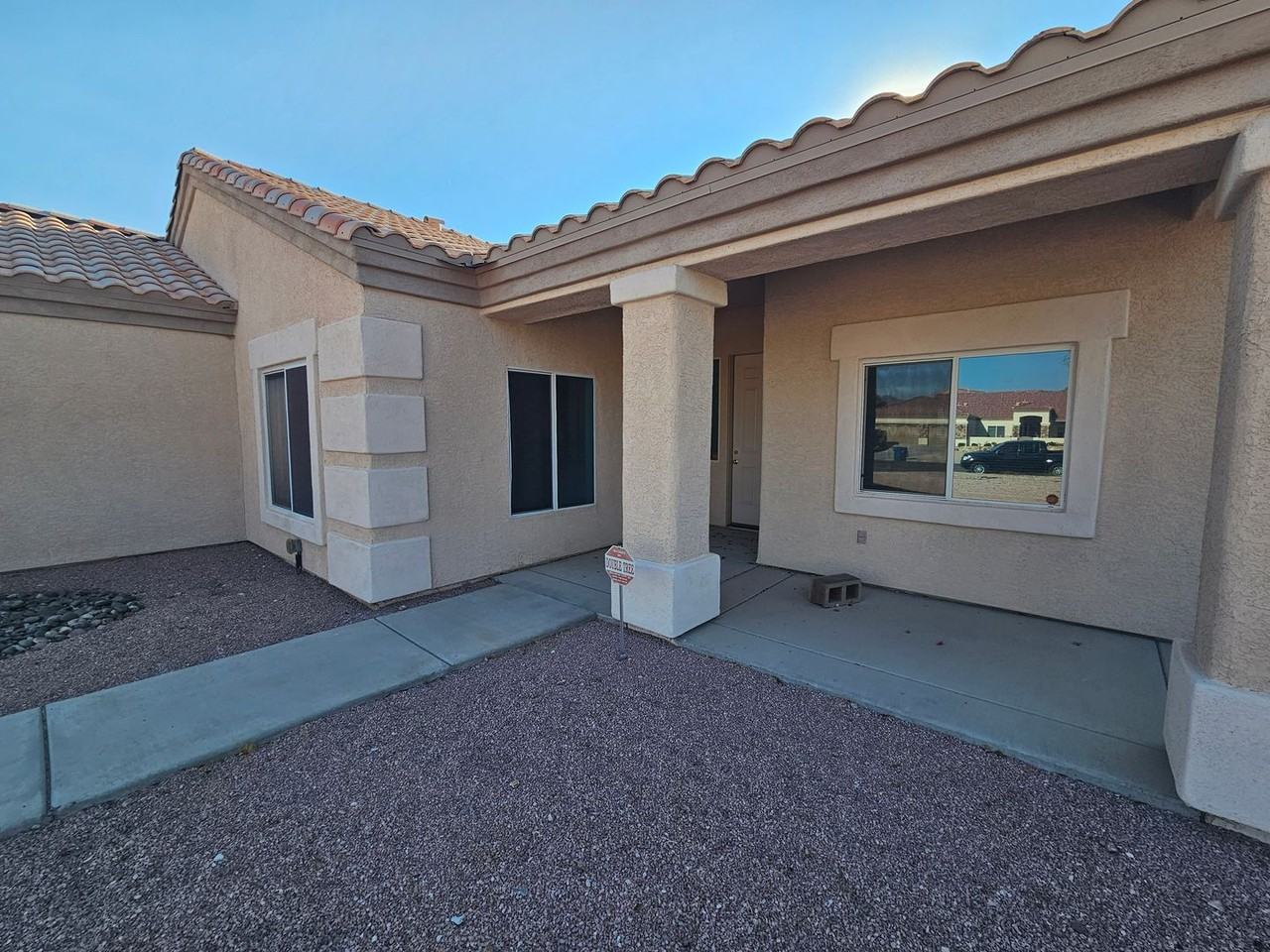 2642 Sanctuary Dr - Photo 5 of 37