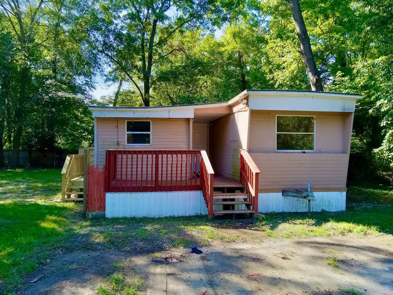 1761 Spring Garden Rd - Photo 2 of 26