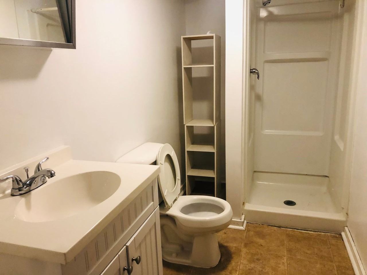 2015 Summit St - Photo 6 of 45