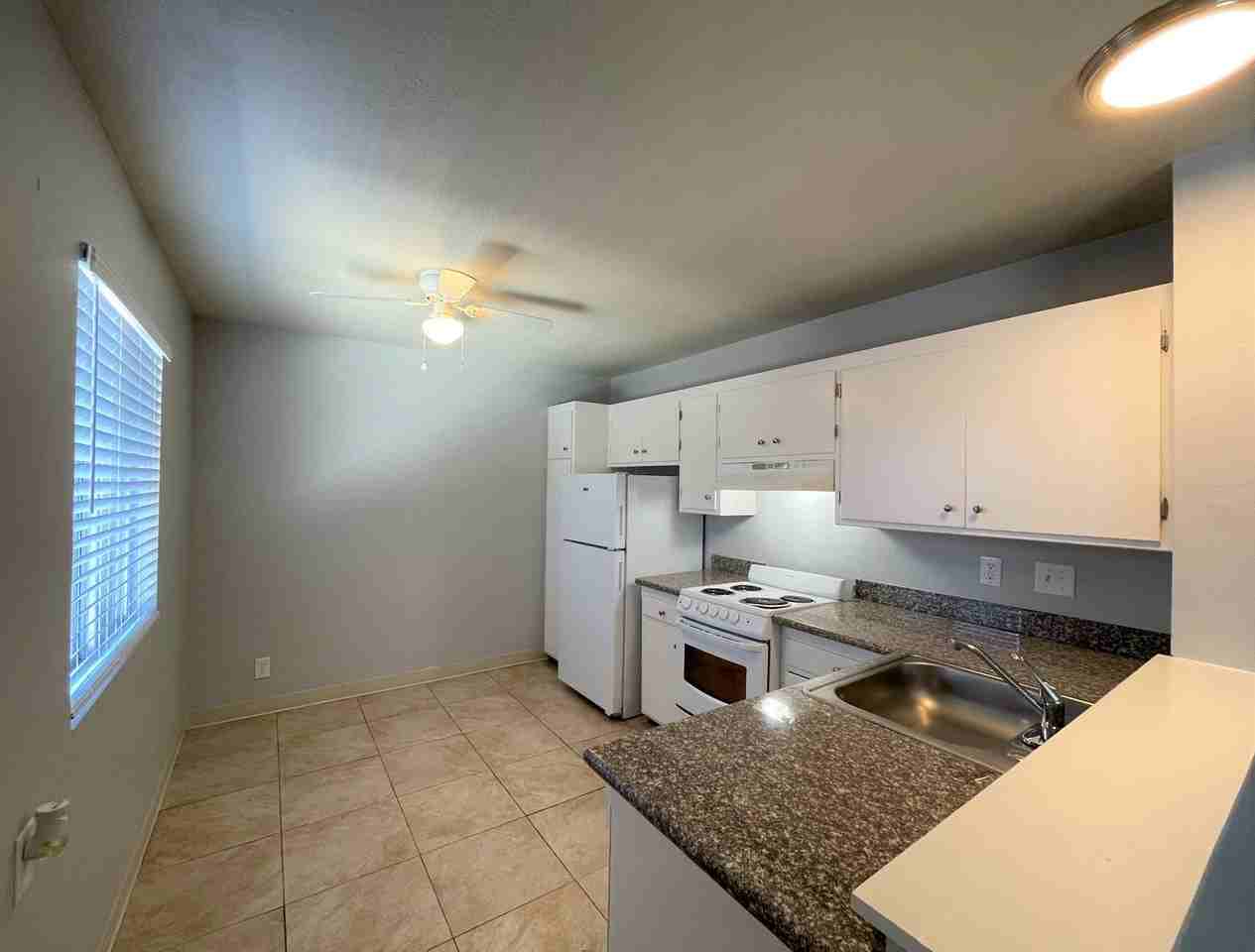 Lincoln Courtyards at 531 Glendora Avenue - Photo 7 of 16