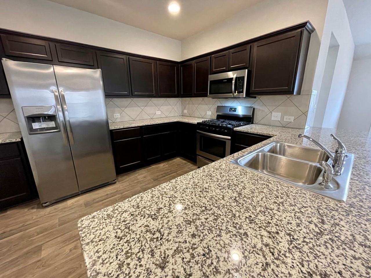 10824 Gonzales Ranger Pass - Photo 2 of 41