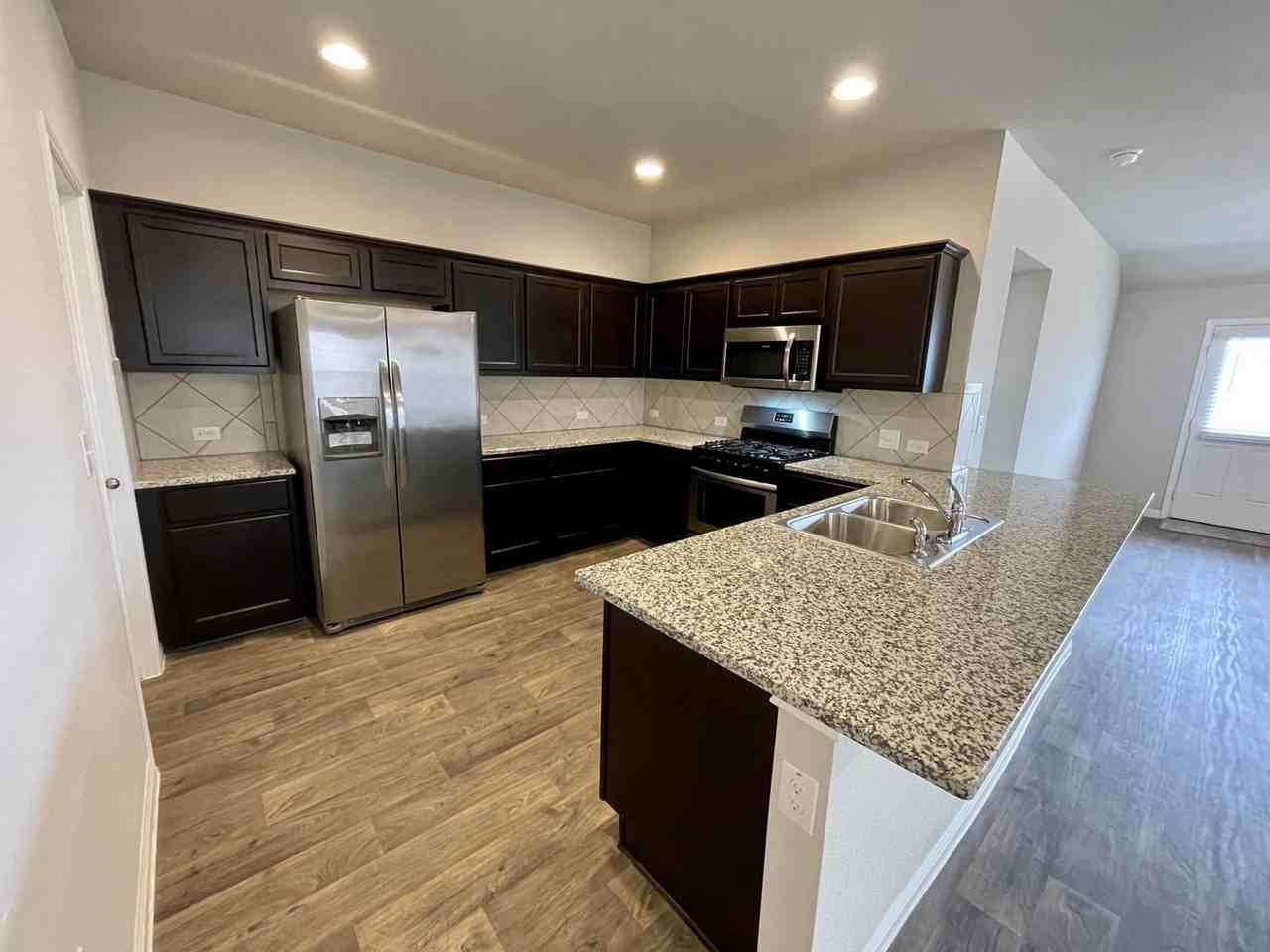 10824 Gonzales Ranger Pass - Photo 3 of 41