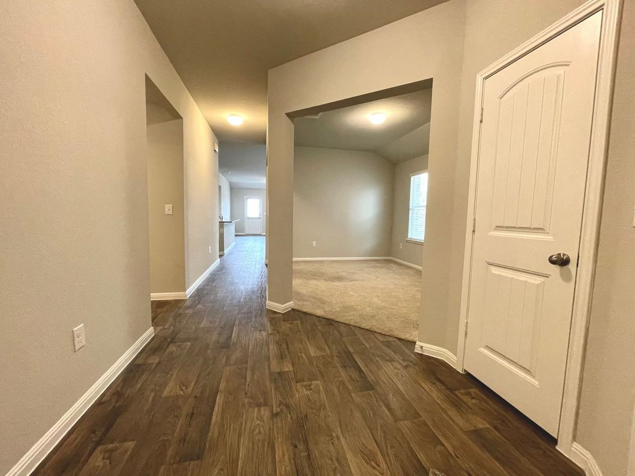 10824 Gonzales Ranger Pass - Photo 6 of 41