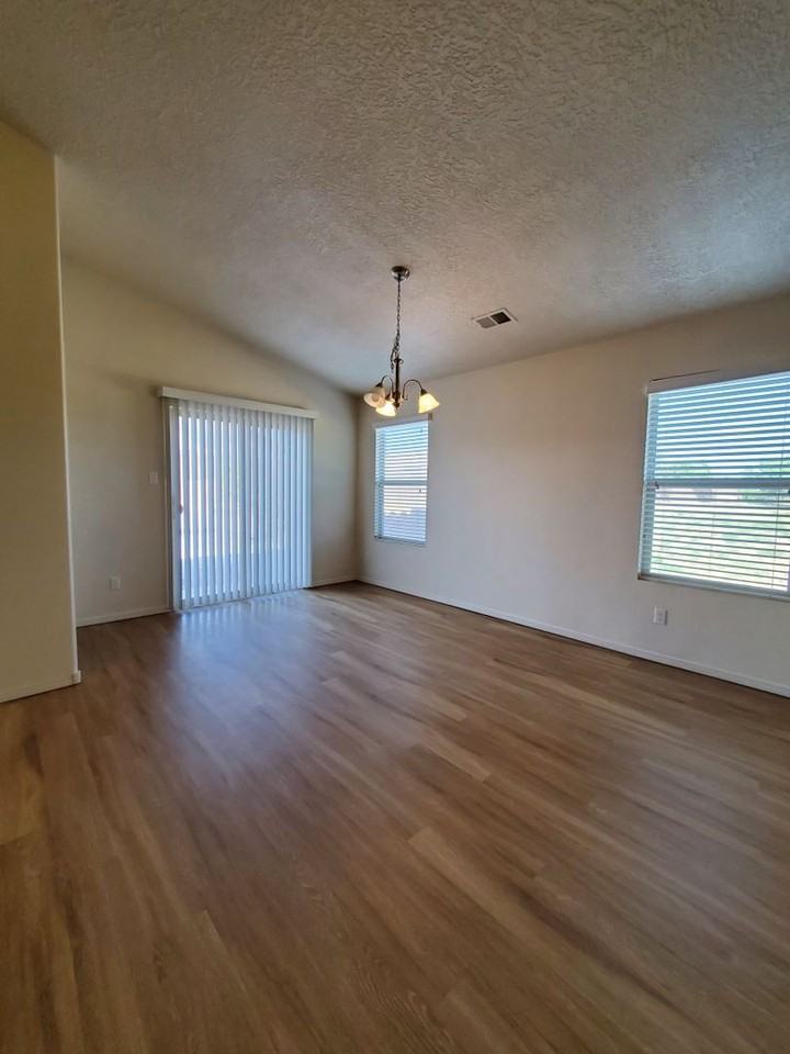 3400 Prairie Sage St Sw - Photo 4 of 15