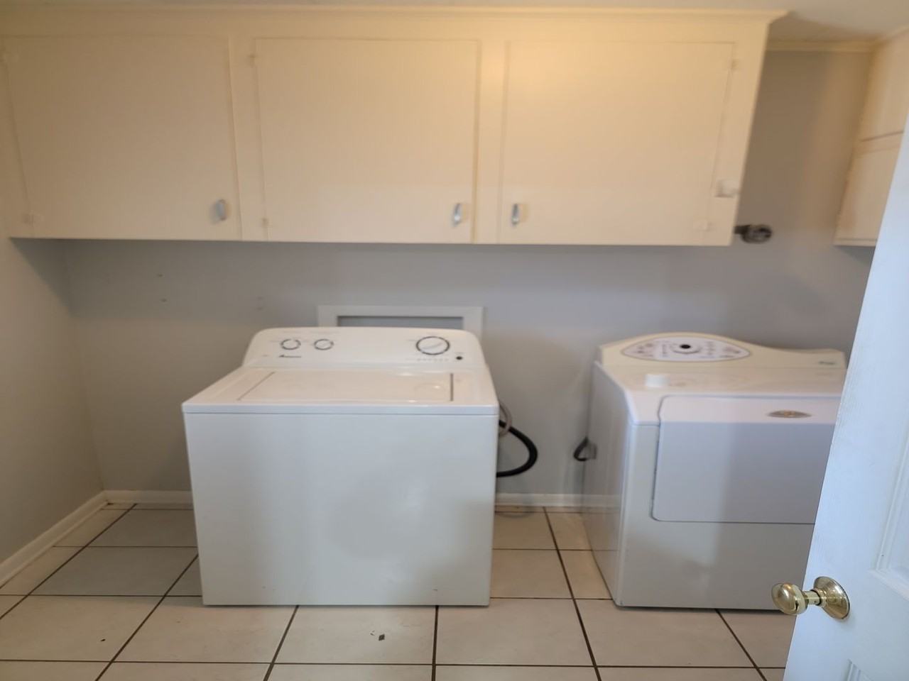 913 Middleton Dr - Photo 7 of 10