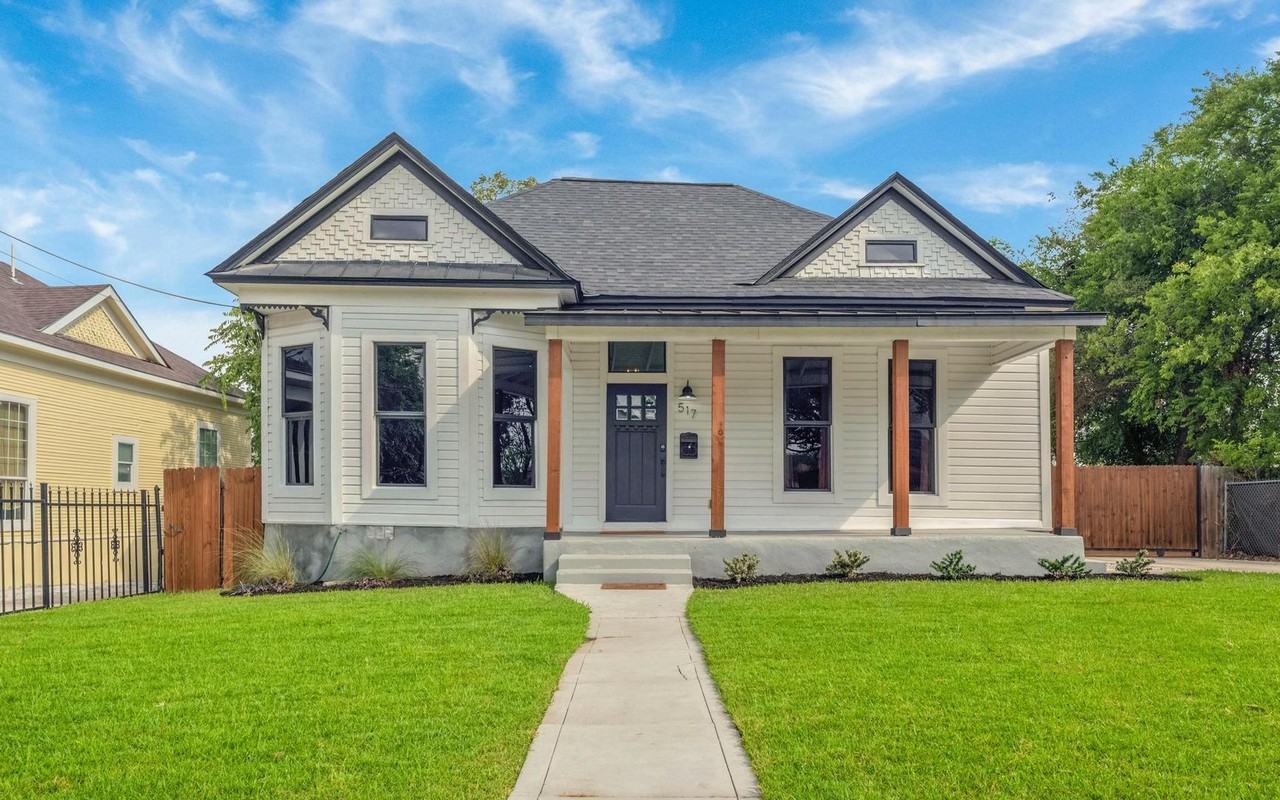 517 Burleson - Photo 4 of 29