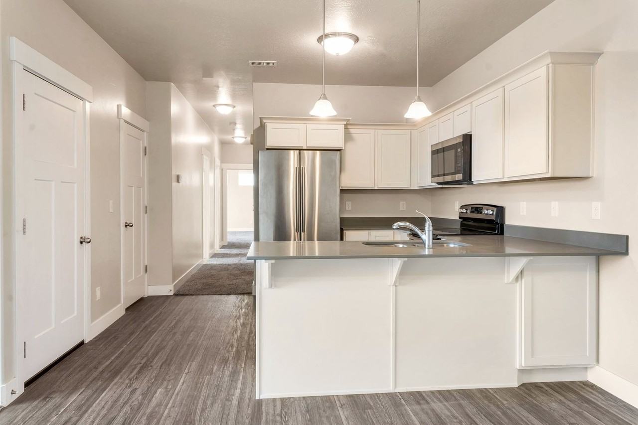 4030 W 1850 N #304 - Photo 3 of 24